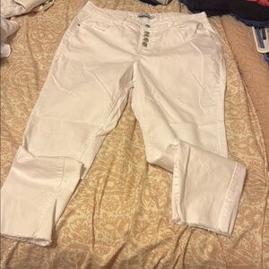 White Cropped Jeans